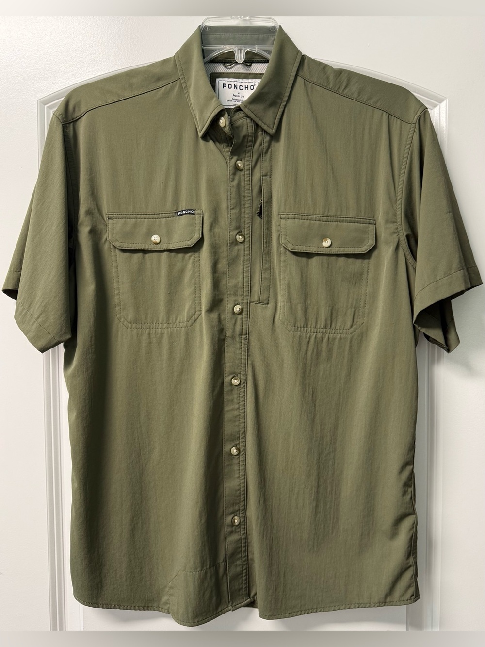 PONCHO Olive Green Short-Sleeve Button-Up Shirt Sz Medium Regular Fit